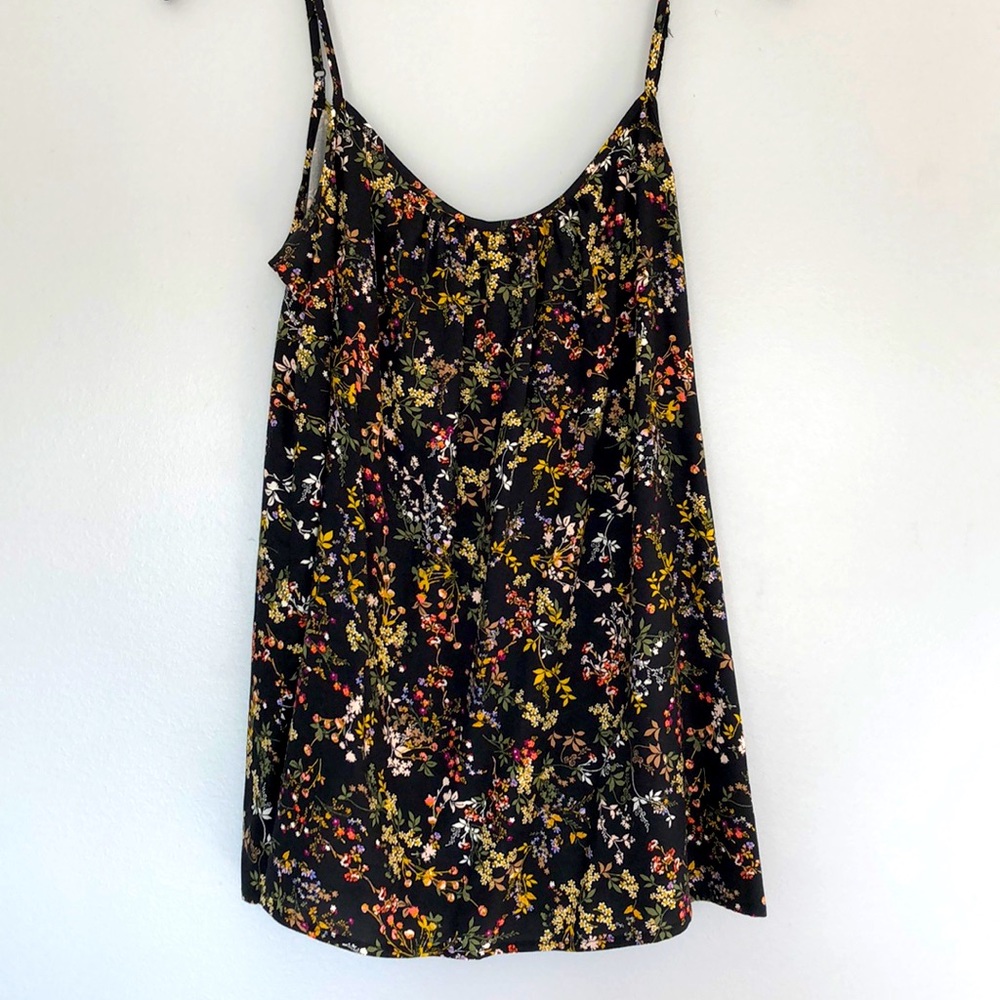 Really pretty floral cami/tank